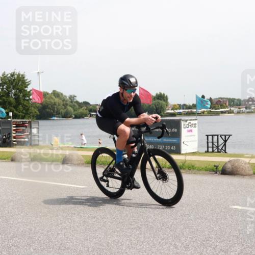 21.06.2025 - 27. Vierlanden-Triathlon H.Heesch http://msf.ph/oto/7999385 15.06.2025 11:39:17 Radfahren 220, 641, 667, 723, 746, 808 meine-sportfotos.de