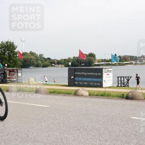21.06.2025 - 27. Vierlanden-Triathlon H.Heesch http://msf.ph/oto/7999420 15.06.2025 11:39:18 Radfahren 220, 641, 667, 723, 746, 808 meine-sportfotos.de