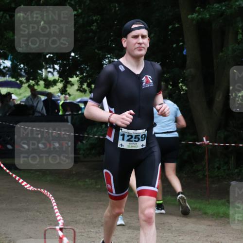 21.06.2025 - 27. Vierlanden-Triathlon Lena Gebhardt http://msf.ph/oto/7999453 15.06.2025 14:00:43 Laufen 2025, 1259, 0 meine-sportfotos.de
