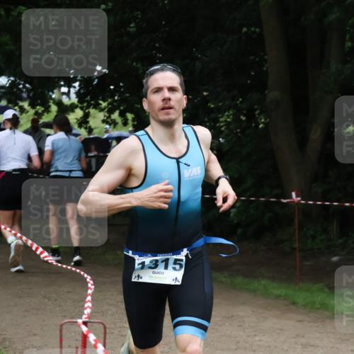 21.06.2025 - 27. Vierlanden-Triathlon Lena Gebhardt http://msf.ph/oto/7999521 15.06.2025 14:00:45 Laufen 2025, 1315 meine-sportfotos.de