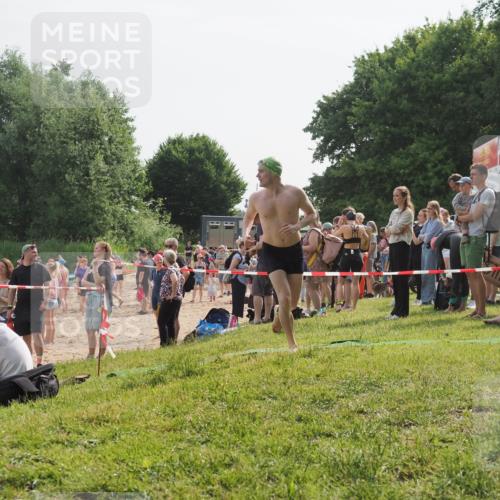 15.06.2025 - 27. Vierlanden-Triathlon KatJ http://msf.ph/oto/7999557 15.06.2025 09:56:48 Schwimmen 254, 258, 275, 276, 281, 286, 301, 320, 341 meine-sportfotos.de