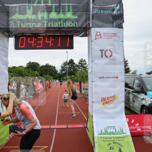 15.06.2025 - 7 Türme Triathlon Michael Strokosch http://msf.ph/oto/7999559 15.06.2025 14:34:11 Ziel  meine-sportfotos.de