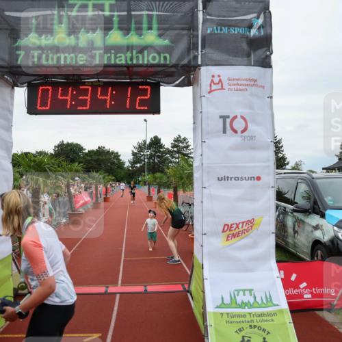 15.06.2025 - 7 Türme Triathlon Michael Strokosch http://msf.ph/oto/7999565 15.06.2025 14:34:12 Ziel 516 meine-sportfotos.de