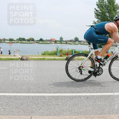 21.06.2025 - 27. Vierlanden-Triathlon H.Heesch http://msf.ph/oto/7999570 15.06.2025 12:31:49 Radfahren 861 meine-sportfotos.de