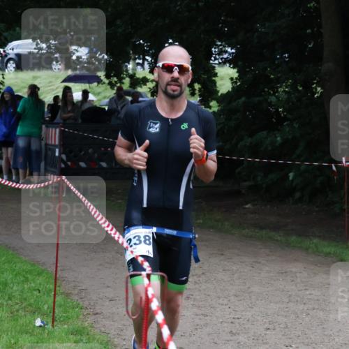 21.06.2025 - 27. Vierlanden-Triathlon Lena Gebhardt http://msf.ph/oto/7999576 15.06.2025 14:00:52 Laufen 238 meine-sportfotos.de