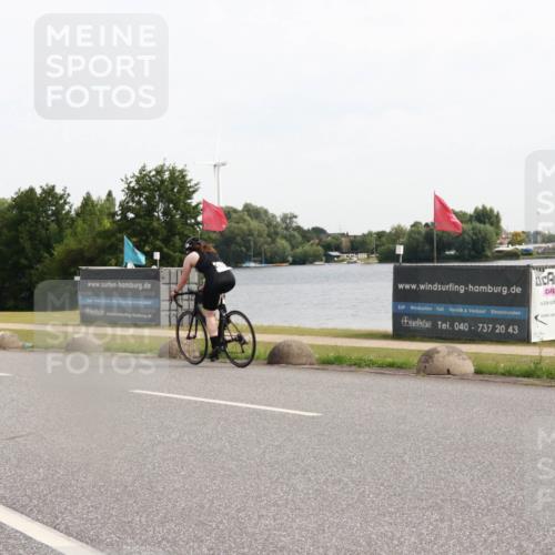 15.06.2025 - 27. Vierlanden-Triathlon H.Heesch http://msf.ph/oto/7999579 15.06.2025 10:23:35 Radfahren 226, 507, 559 meine-sportfotos.de