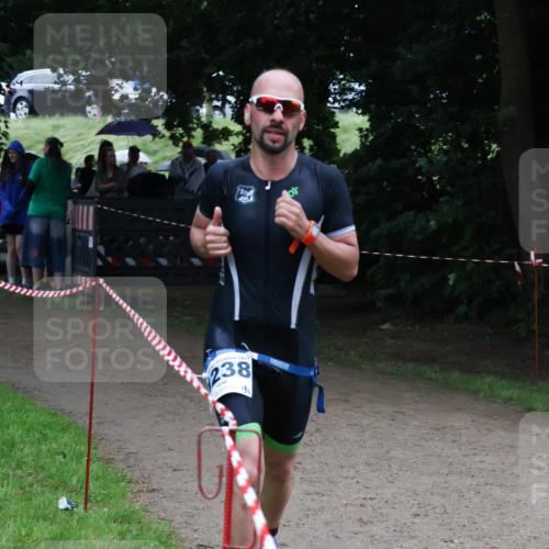 21.06.2025 - 27. Vierlanden-Triathlon Lena Gebhardt http://msf.ph/oto/7999595 15.06.2025 14:00:52 Laufen 2025, 238 meine-sportfotos.de
