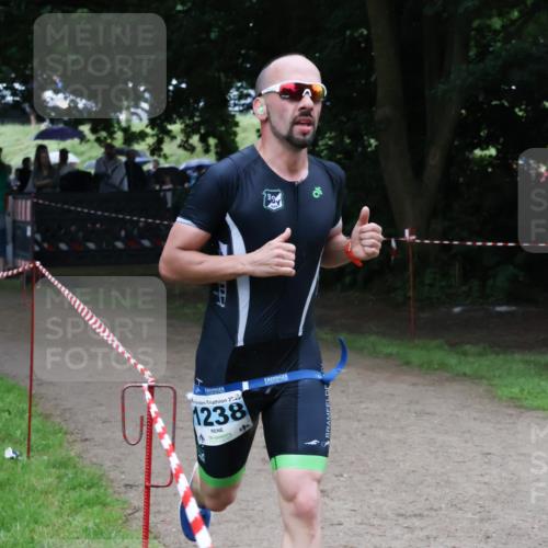 21.06.2025 - 27. Vierlanden-Triathlon Lena Gebhardt http://msf.ph/oto/7999615 15.06.2025 14:00:52 Laufen 24, 1238 meine-sportfotos.de