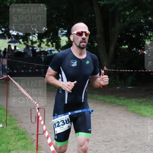 21.06.2025 - 27. Vierlanden-Triathlon Lena Gebhardt http://msf.ph/oto/7999633 15.06.2025 14:00:52 Laufen 1238 meine-sportfotos.de