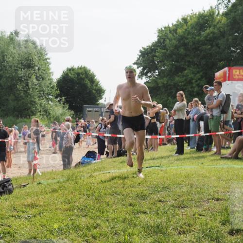 15.06.2025 - 27. Vierlanden-Triathlon KatJ http://msf.ph/oto/7999637 15.06.2025 09:56:49 Schwimmen 254, 258, 275, 276, 281, 286, 301, 320 meine-sportfotos.de