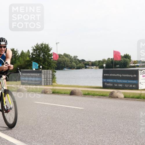 15.06.2025 - 27. Vierlanden-Triathlon H.Heesch http://msf.ph/oto/7999678 15.06.2025 10:25:45 Radfahren 69, 85, 159, 487 meine-sportfotos.de