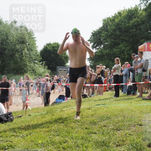 15.06.2025 - 27. Vierlanden-Triathlon KatJ http://msf.ph/oto/7999680 15.06.2025 09:56:50 Schwimmen 258, 275, 276, 281, 286, 301, 320 meine-sportfotos.de
