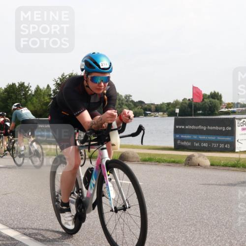 15.06.2025 - 27. Vierlanden-Triathlon H.Heesch http://msf.ph/oto/7999685 15.06.2025 10:25:50 Radfahren 159, 214, 487, 621, 626, 634 meine-sportfotos.de