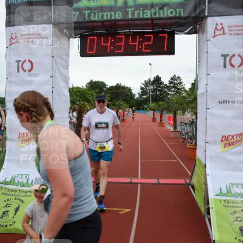 15.06.2025 - 7 Türme Triathlon Michael Strokosch http://msf.ph/oto/7999715 15.06.2025 14:34:27 Ziel 1008 meine-sportfotos.de