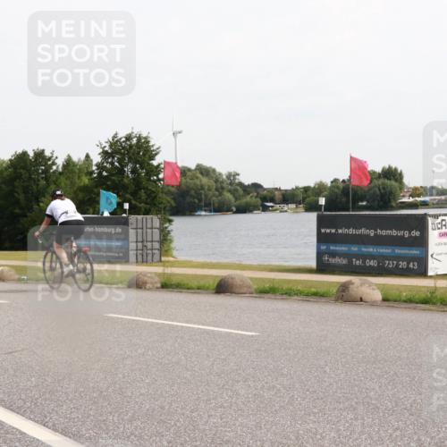 15.06.2025 - 27. Vierlanden-Triathlon H.Heesch http://msf.ph/oto/7999872 15.06.2025 10:27:27 Radfahren 165, 176, 492, 549, 594 meine-sportfotos.de