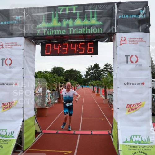 15.06.2025 - 7 Türme Triathlon Michael Strokosch http://msf.ph/oto/7999876 15.06.2025 14:34:55 Ziel 374, 421 meine-sportfotos.de