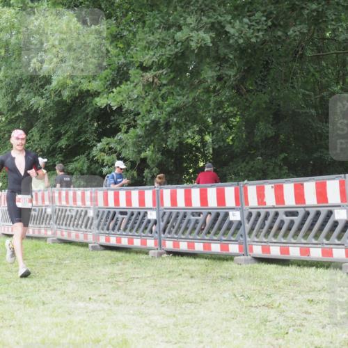 21.06.2025 - 27. Vierlanden-Triathlon KatJ http://msf.ph/oto/7999883 15.06.2025 12:54:03 Ziel 21, 60, 171, 650 meine-sportfotos.de