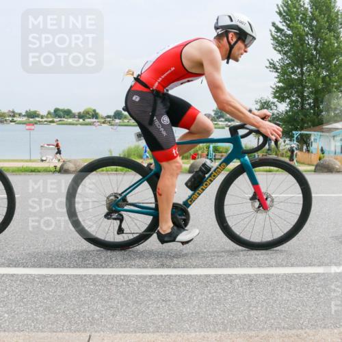 21.06.2025 - 27. Vierlanden-Triathlon H.Heesch http://msf.ph/oto/7999888 15.06.2025 12:32:34 Radfahren 766, 1004, 1006, 1007, 1008 meine-sportfotos.de