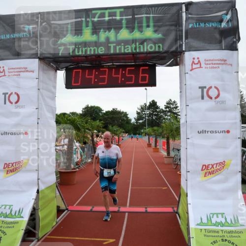 15.06.2025 - 7 Türme Triathlon Michael Strokosch http://msf.ph/oto/7999898 15.06.2025 14:34:56 Ziel 374, 421 meine-sportfotos.de
