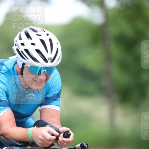 15.06.2025 - 7 Türme Triathlon Yannick Fuchs http://msf.ph/oto/7999923 15.06.2025 12:23:17 Radfahren 470, 570, 637 meine-sportfotos.de