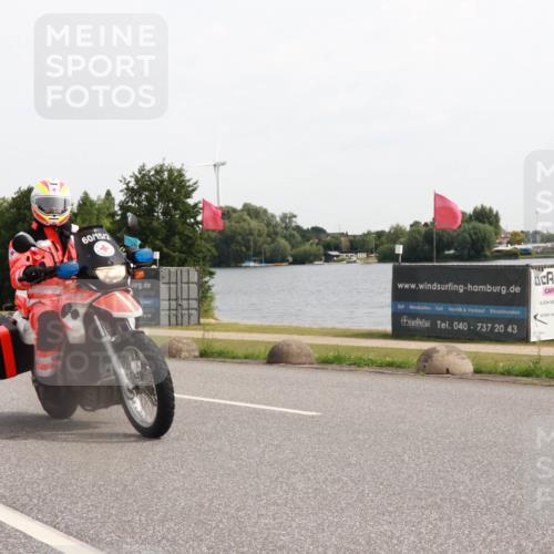 15.06.2025 - 27. Vierlanden-Triathlon H.Heesch http://msf.ph/oto/7999936 15.06.2025 10:27:31 Radfahren 165, 176, 492, 522, 549, 628 meine-sportfotos.de