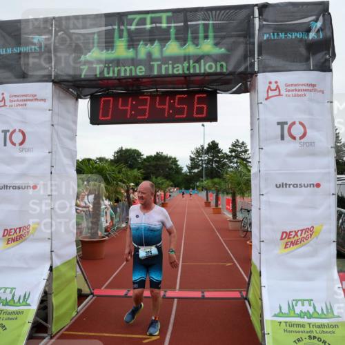 15.06.2025 - 7 Türme Triathlon Michael Strokosch http://msf.ph/oto/7999940 15.06.2025 14:34:56 Ziel 374, 421 meine-sportfotos.de