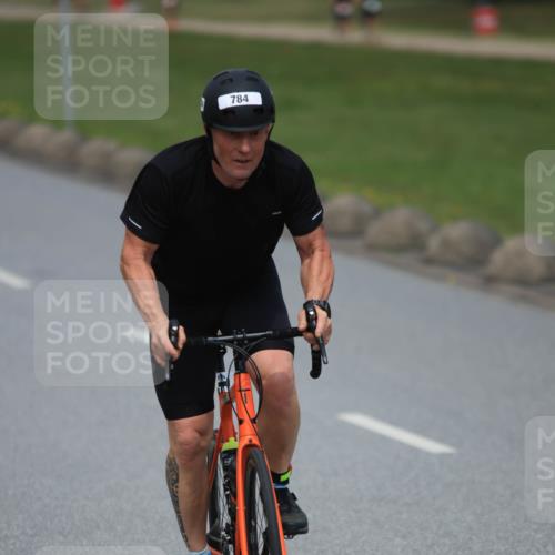 21.06.2025 - 27. Vierlanden-Triathlon H.Heesch http://msf.ph/oto/7999951 15.06.2025 12:32:25 Radfahren 784, 1004, 1006, 1007, 1008, 1057, 1058, 1059, 1060 meine-sportfotos.de