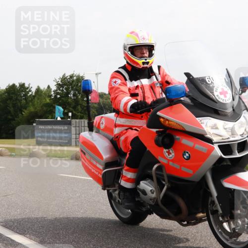 15.06.2025 - 27. Vierlanden-Triathlon H.Heesch http://msf.ph/oto/7999975 15.06.2025 10:27:34 Radfahren 165, 492, 522, 628 meine-sportfotos.de