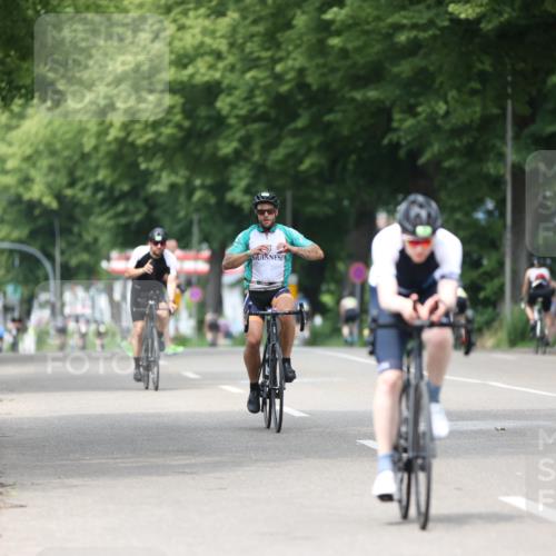15.06.2025 - 7 Türme Triathlon Yannick Fuchs http://msf.ph/oto/8000052 15.06.2025 13:14:27 Radfahren 201, 220, 420, 581, 660, 735, 918, 929, 1110 meine-sportfotos.de