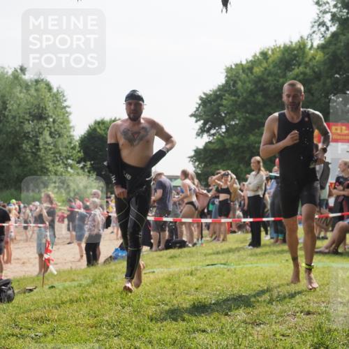 15.06.2025 - 27. Vierlanden-Triathlon KatJ http://msf.ph/oto/8000088 15.06.2025 09:56:55 Schwimmen 258, 275, 281, 301, 325 meine-sportfotos.de