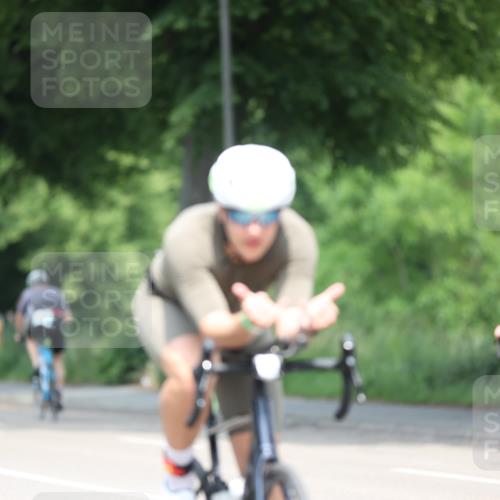 15.06.2025 - 7 Türme Triathlon Yannick Fuchs http://msf.ph/oto/8000152 15.06.2025 12:23:50 Radfahren 284, 594 meine-sportfotos.de