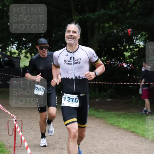 21.06.2025 - 27. Vierlanden-Triathlon Lena Gebhardt http://msf.ph/oto/8000158 15.06.2025 14:01:58 Laufen 263, 212, 1275, 4, 4 meine-sportfotos.de