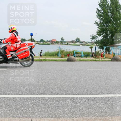 21.06.2025 - 27. Vierlanden-Triathlon H.Heesch http://msf.ph/oto/8000172 15.06.2025 12:33:20 Radfahren  meine-sportfotos.de