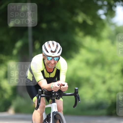 15.06.2025 - 7 Türme Triathlon Yannick Fuchs http://msf.ph/oto/8000257 15.06.2025 12:24:52 Radfahren 203, 339, 499 meine-sportfotos.de