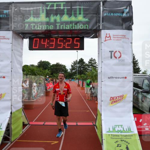 15.06.2025 - 7 Türme Triathlon Michael Strokosch http://msf.ph/oto/8000319 15.06.2025 14:35:25 Ziel 582 meine-sportfotos.de