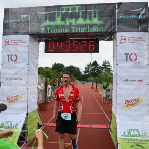 15.06.2025 - 7 Türme Triathlon Michael Strokosch http://msf.ph/oto/8000346 15.06.2025 14:35:26 Ziel 582 meine-sportfotos.de