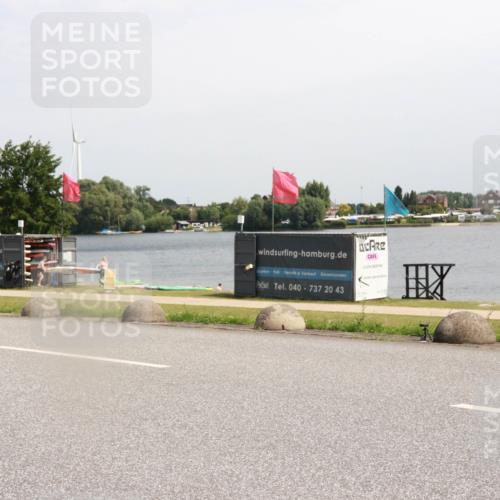 21.06.2025 - 27. Vierlanden-Triathlon H.Heesch http://msf.ph/oto/8000445 15.06.2025 11:41:06 Radfahren 649, 883 meine-sportfotos.de