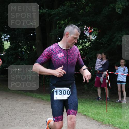 21.06.2025 - 27. Vierlanden-Triathlon Lena Gebhardt http://msf.ph/oto/8000539 15.06.2025 14:02:47 Laufen 2025, 1300 meine-sportfotos.de