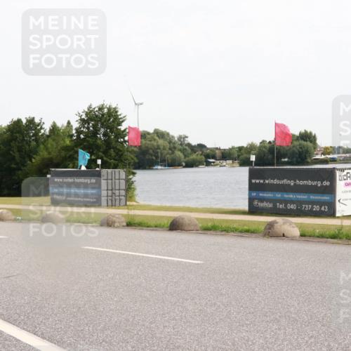 15.06.2025 - 27. Vierlanden-Triathlon H.Heesch http://msf.ph/oto/8000562 15.06.2025 10:27:52 Radfahren 49, 75, 100, 505, 529, 552 meine-sportfotos.de