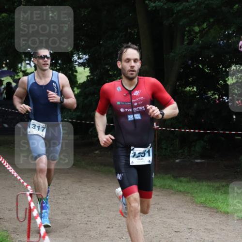 21.06.2025 - 27. Vierlanden-Triathlon Lena Gebhardt http://msf.ph/oto/8000596 15.06.2025 14:03:08 Laufen 317, 1251, 4 meine-sportfotos.de