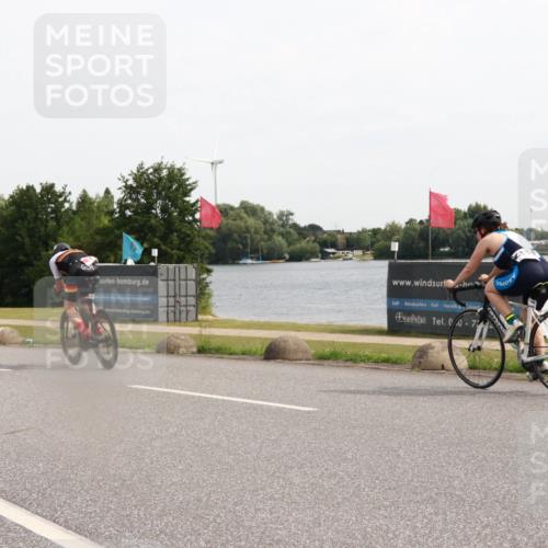 15.06.2025 - 27. Vierlanden-Triathlon H.Heesch http://msf.ph/oto/8000717 15.06.2025 10:27:58 Radfahren 73, 533 meine-sportfotos.de