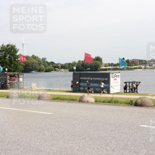 21.06.2025 - 27. Vierlanden-Triathlon H.Heesch http://msf.ph/oto/8000855 15.06.2025 11:43:09 Radfahren 688, 817, 853, 854 meine-sportfotos.de
