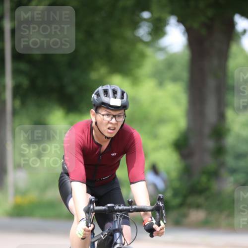 15.06.2025 - 7 Türme Triathlon Yannick Fuchs http://msf.ph/oto/8000877 15.06.2025 13:14:56 Radfahren 289, 297, 732, 925 meine-sportfotos.de