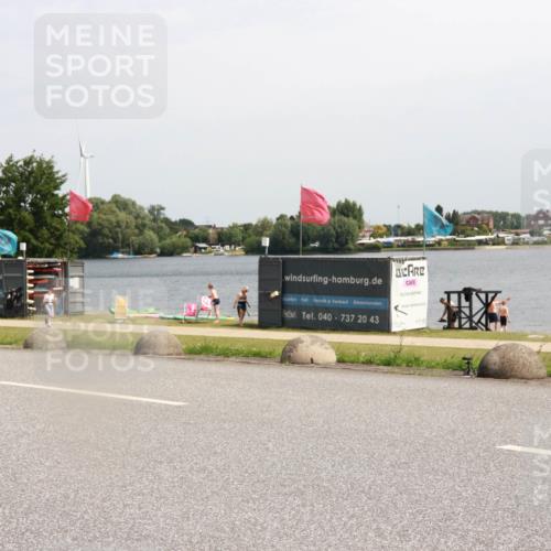 21.06.2025 - 27. Vierlanden-Triathlon H.Heesch http://msf.ph/oto/8000933 15.06.2025 11:43:22 Radfahren 637, 741, 747, 810 meine-sportfotos.de