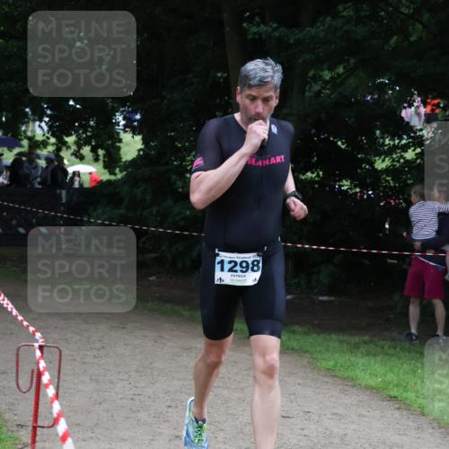 21.06.2025 - 27. Vierlanden-Triathlon Lena Gebhardt http://msf.ph/oto/8001012 15.06.2025 14:04:02 Laufen 202, 1298 meine-sportfotos.de