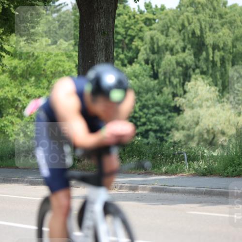 15.06.2025 - 7 Türme Triathlon Yannick Fuchs http://msf.ph/oto/8001017 15.06.2025 12:26:26 Radfahren 339, 438 meine-sportfotos.de