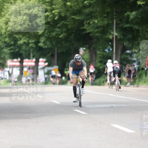 15.06.2025 - 7 Türme Triathlon Yannick Fuchs http://msf.ph/oto/8001082 15.06.2025 13:15:04 Radfahren 297, 337, 547, 662, 861, 925, 1001, 1058, 1118, 1126, 1128 meine-sportfotos.de