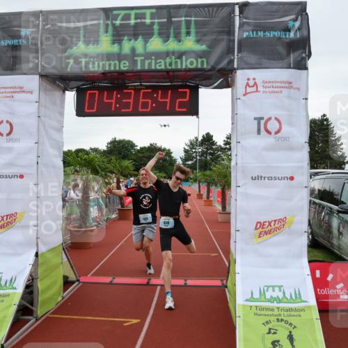 15.06.2025 - 7 Türme Triathlon Michael Strokosch http://msf.ph/oto/8001125 15.06.2025 14:36:41 Ziel 382, 555, 619 meine-sportfotos.de
