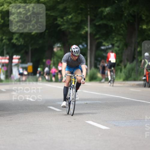 15.06.2025 - 7 Türme Triathlon Yannick Fuchs http://msf.ph/oto/8001129 15.06.2025 13:15:04 Radfahren 297, 337, 547, 662, 861, 925, 1001, 1058, 1118, 1126, 1128 meine-sportfotos.de