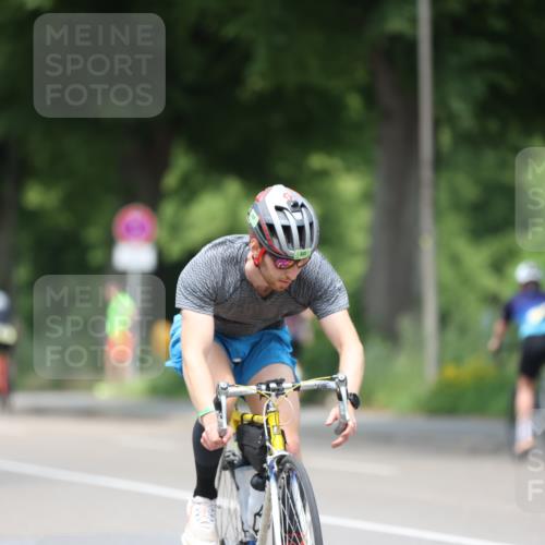 15.06.2025 - 7 Türme Triathlon Yannick Fuchs http://msf.ph/oto/8001162 15.06.2025 13:15:06 Radfahren 337, 547, 662, 861, 888, 925, 1001, 1058, 1118, 1126, 1128 meine-sportfotos.de
